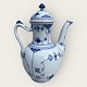 royal 
Copenhagen, 
Blue fluted, 
Half lace, 
Coffee pot #1/ 
519, 24cm high, 
19cm wide, 3rd 
grade ...