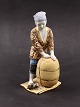 Chinese 
figurine with 
cat H. 24 cm. 
subject no. 
537060