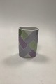 Bing and 
Grondahl Modern 
Vase by Kim 
Naver 513-201 / 
5331
Measures 15 cm 
/ 5.91 inch.