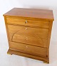 Chest of drawers - Elm wood - Empia - 1840
Great condition
