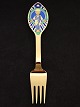 A Michelsen 
Christmas fork 
1984 
gold-plated 
sterling silver 
nice condition 
item no. 538058