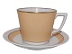Royal 
Copenhagen 
Bernstorff, 
extra large 
coffeecup with 
matching 
saucer.
The factory 
mark ...