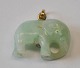 Jade pendant in the shape of an elephant. Unstamped. Height: 2 cm. L.: 2 cm.