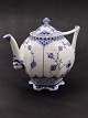 Royal 
Copenhagen blue 
fluted full 
lace teapot 
1/1119. but 
with lid 1/518 
subject no. 
538371