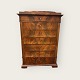 Large chest of drawers / Chiffonieres in mahogany veneer from the end of the 1800s. Solid and ...