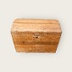 Small pine chest. Nicely patinated. Dimensions: 51x70x45 cm