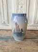 Royal Copenhagen vase decorated with ship No. 2730/108Height 17,5 cm.Factory first - dkk ...