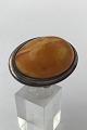 Sterling Silver 
Ring with Amber 
Ring Size 56 
(US 7 ½)  
Weight 11.5 gr  
/ 0.41 oz