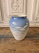 B&G Seagull 
with gold edge 
vase 
No. 202
Height 13 cm.
Factory first 
- dkk. 300.- 
Stock: ...