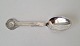 Children's 
spoon in silver
Stamped the 
tree towers 
1956 - Cohr
Length 15,2 
cm.