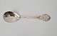 Marmalade spoon 
in silver with 
the text 
Christmas 
Stamped the 
three towers 
1927 
Length 13.8 
cm.