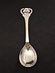 Evald Nielsen's 
serving spoon 
no. 9 L. 24.5 
cm. subject no. 
540764