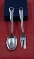 Hans Hansen 
Danish child's 
cutlery kids 
cutlery of 
sterling solid 
silver with 
heart.
Setting ...