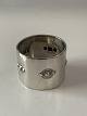 Napkin ring 
Silver
stamped 830 S
Diameter. 4.5 
cm
Wide. 3.5 cm
Neat and well 
...