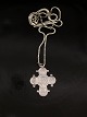 Sølv Dagmar 
kors 3 x 2,5 
cm. og sølv 
kæde 45 cm. 
emne nr. 543089