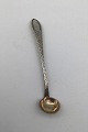 Danish Empire 
Silver Mustard 
Spoon Measures 
10.5 cm (4.13 
inch)