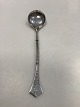 Halvor Finstad 
1823-1913 
Silver Serving 
Spoon, Norge.
Mesures 17cm / 
6 7/10".