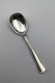 Cohr Silver 
Dobbeltriflet 
Sugar Spoon 
Measures 12.2 
cm (4.80 inch)