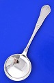 Saxo danish 
silver with 
toweres marks, 
830 silver. 
Flatware 
"Saxo", 
servingspoon, 
length 21 cm. 
...