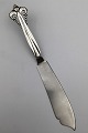 Danish Silver 
Layer Cake 
Knife Measures 
26 cm (10.23 
inch)