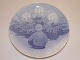 Bing & Grondahl 
Juleaften (B&G) 
Christmas Plate 
from 1909 
"Happiness over 
the Yule Tree. 
...