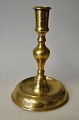 Baroque Danish brass candlestick of the Næstved type, 18th century Denmark. Stamped. H.: 16 cm.