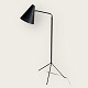 Floor lamp in black metal, Height 115 to 170 cm. Has traces of use/small dents (see photo). ...