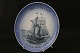 Ship plate from 
Bing & Grøndal 
No. 4, from 
1974. The plate 
is painted with 
the school ship 
Lilla ...