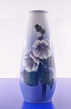 Vase with 
floral motif, 
Royal 
Copenhagen 
porcelain. RC. 
Vase no. 
2631-184. 
Height 27.5 cm. 
1. ...