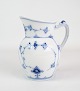 The mussel painted fluted cream jug from Royal Copenhagen with number 1-61 is a delicate and ...