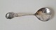 Marmalade spoon 
in silver 
decorated with 
leaves from 
1956 
Stamped the 
tree towers
Length 12 cm.