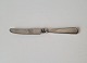 Olympia travel 
knife in silver 
and steel 
Stamped CMC - 
830 
Length 12.5 
cm.