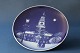 Beautiful small Christmas plate from Bing & Grøndahl with motif "Christmas eve at independence ...