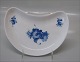 Royal 
Copenhagen Blue 
FLower braided 
8010-10 
Crescent shaped 
dish 22 cm
In mint and 
nice condition