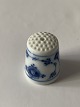 Thimble painted blue / mussel paintedHeight 2.6 cm1. SortingNice and well maintained condition