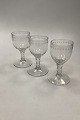 Set of 3 Empire 
Drinking glass 
with Grinding
Measures 14cm 
/ 5.51 inch
Has chips, see 
pictures