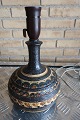 Tablelamp
Pottery lamp from Jette Hellerøe, a rare lamp
H: 20cm excl. socket
Stamp: Jette Hellerøe
In a good condition