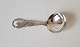Sugar spoon in 
silver from 
1935 
Stamped the 
three towers - 
Hand forged 
Length 10.5 
cm.