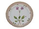 Royal 
Copenhagen 
Flora Danica, 
small side 
plate.
Decoration 
number 20/3552.
The factory 
...