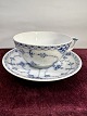 Mussel painted. 
Half lace 
Teacup with 
saucer.
Royal 
Copenhagen RC 
no. 1 / 656
  1. ...