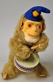 Mechanical 
monkey playing 
a drum, 20th 
century 
Germany. With 
hat. H. 17 cm.
Made in West 
Germany.