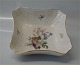 Royal 
Copenhagen 
Frijsenborg.
1522-910 Bowl 
21 x 21 cm / 8 
1/4" 
Multifloral 
decoration on 
curved ...