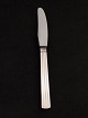 Georg Jensen 
Bernadotte 
knives 19.6 cm. 
sterling silver 
handle item no. 
563687 Stock: 6