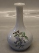 B&G 72-143 Blue 
flowers 
(wisteria) 12.5 
cm 
 Bing and 
Grondahl Marked 
with the three 
Royal ...