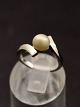 14 carat white 
gold ring size 
52 with real 
pearl from 
goldsmith Kjeld 
Larsen  item 
no. 564660