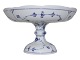 Royal 
Copenhagen Blue 
Fluted Plain, 
Cake bowl on 
high stand.
The factory 
mark tells, 
that ...