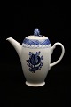 Aluminia / 
Royal 
Copenhagen 
Trankebar rare 
small coffee 
pot.
Decoration 
number: 
11/1186. H: ...