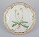 Royal 
Copenhagen 
Flora Danica. 
Large open lace 
porcelain dish.
Hand-painted 
with a 
dandelion ...