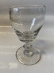 Lille flot 
portvinsglas, 
der er lavet 
med bløde 
former og sans 
for detaljen. 
Et fint lille 
glas, ...