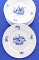 Royal 
Copenhagen 
porcelain. RC 
Blue flower 
angular, Cake 
plate, no. 
10-8553. 
Diameter 15.5 
cm. 6 ...